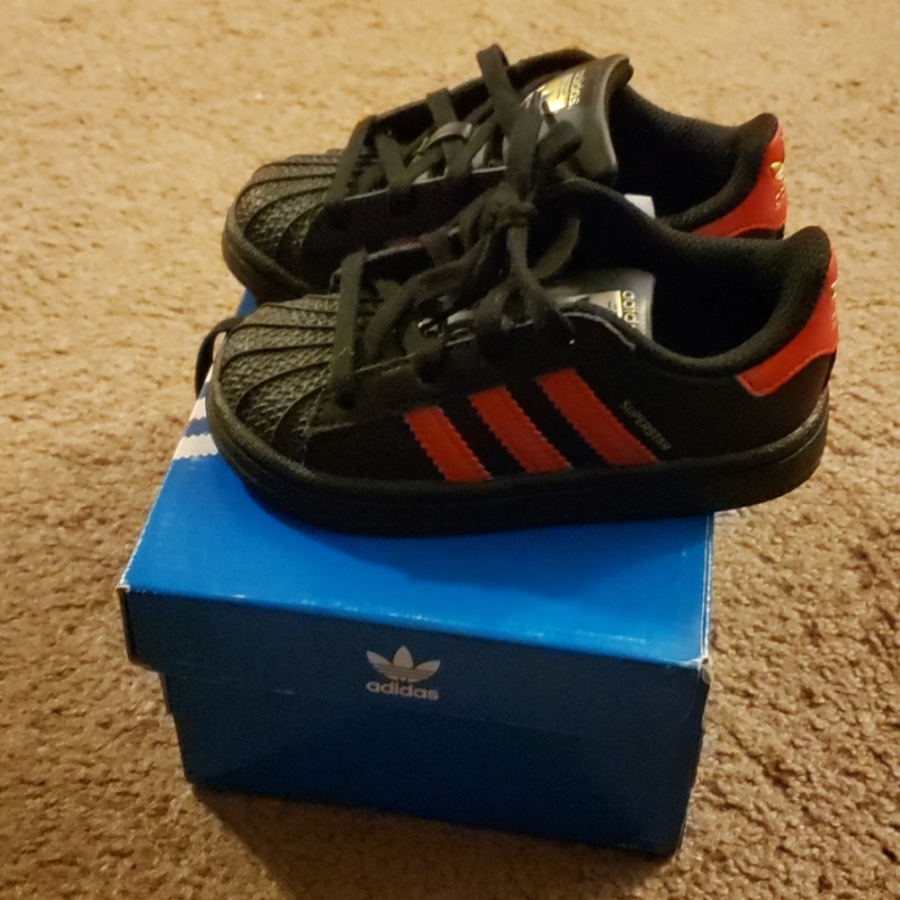Toddler shoes - Picture 2 of 3